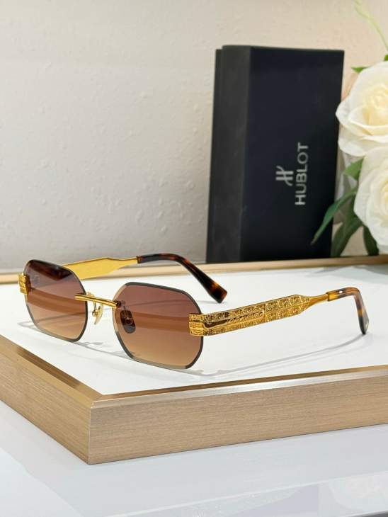 Picture of Hublot Sunglasses _SKUfw69458441fw